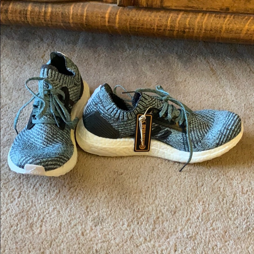 Brand new adidas women’s boost